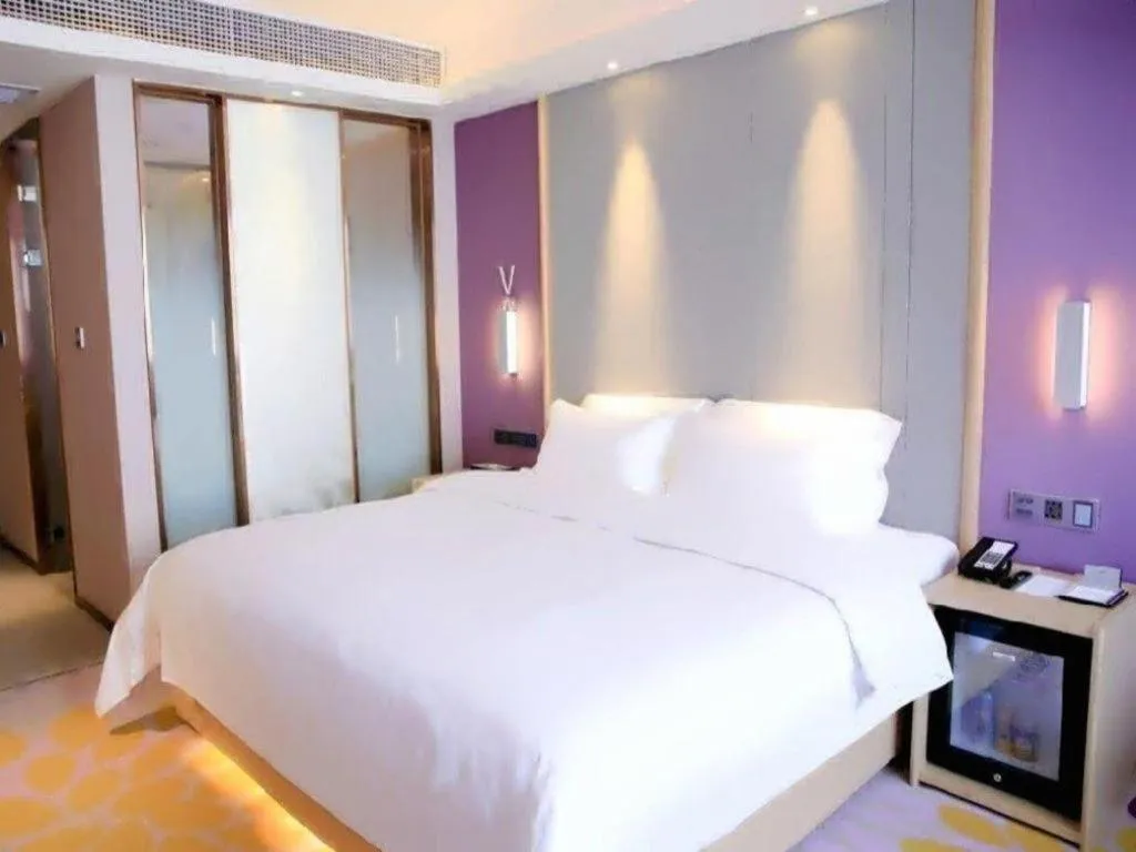 Bed in Lavande Hotels Guangzhou Baiyun Avenue North Metro Station