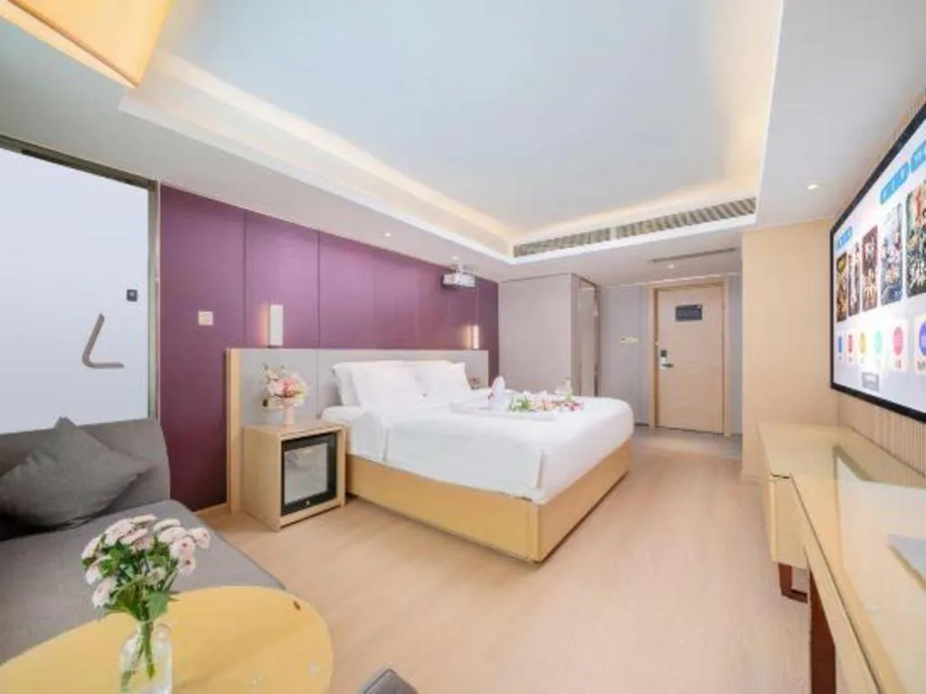 Bed in Lavande Hotels Guangzhou Baiyun Avenue North Metro Station