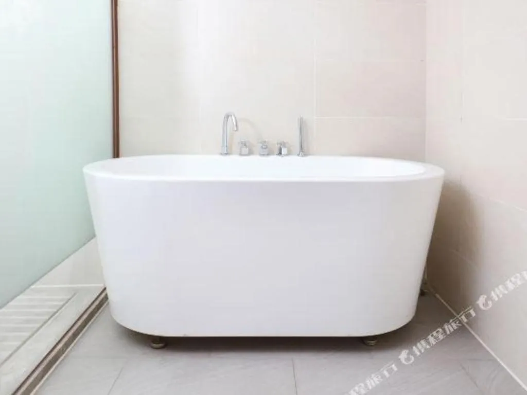 Lavande Hotels Guangzhou Baiyun Avenue North Metro Station