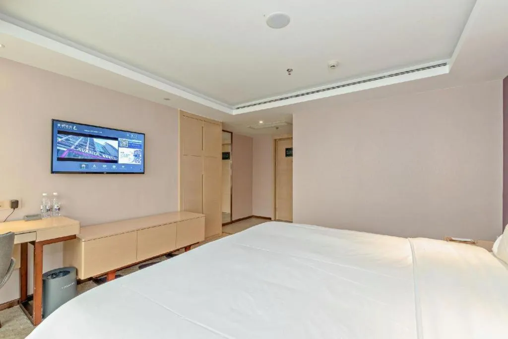 Bed in Lavande Hotels Guangzhou Baiyun Avenue North Metro Station