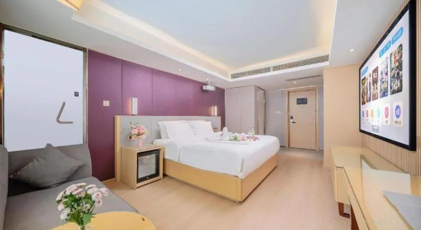 Bed in Lavande Hotels Guangzhou Baiyun Avenue North Metro Station