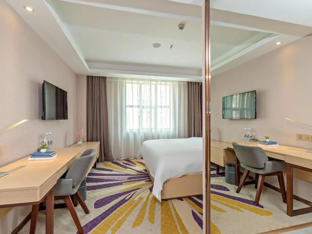 Lavande Hotels Guangzhou Baiyun Avenue North Metro Station