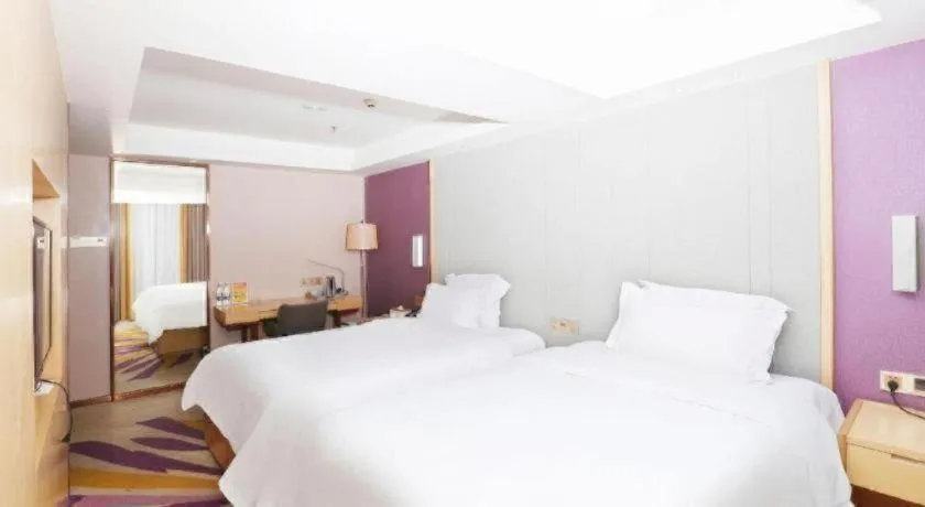 Bed in Lavande Hotels Guangzhou Baiyun Avenue North Metro Station