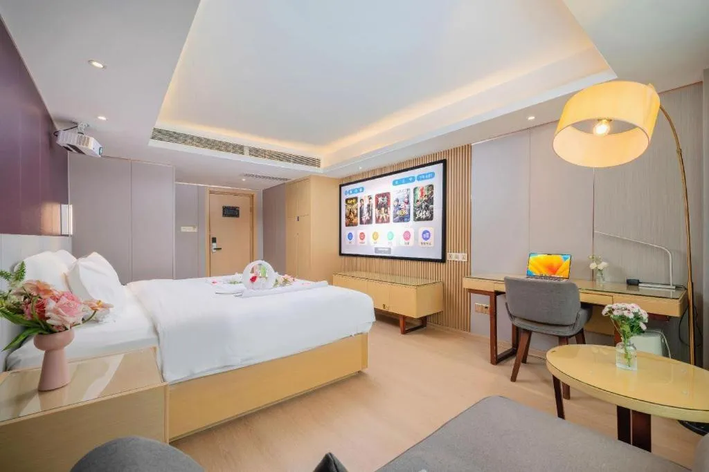Bed in Lavande Hotels Guangzhou Baiyun Avenue North Metro Station