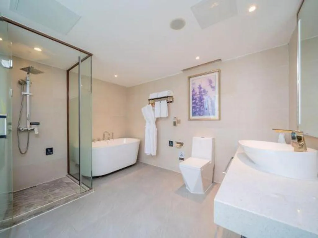 Lavande Hotels Guangzhou Baiyun Avenue North Metro Station