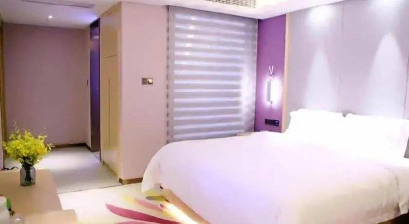 Bed in Lavande Hotels Guangzhou Baiyun Avenue North Metro Station