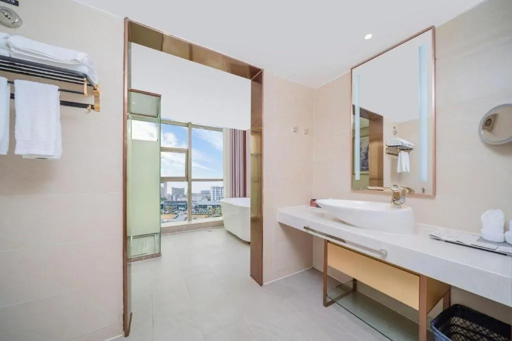 Lavande Hotels Guangzhou Baiyun Avenue North Metro Station