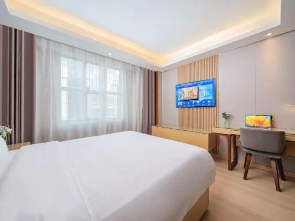 Bed in Lavande Hotels Guangzhou Baiyun Avenue North Metro Station