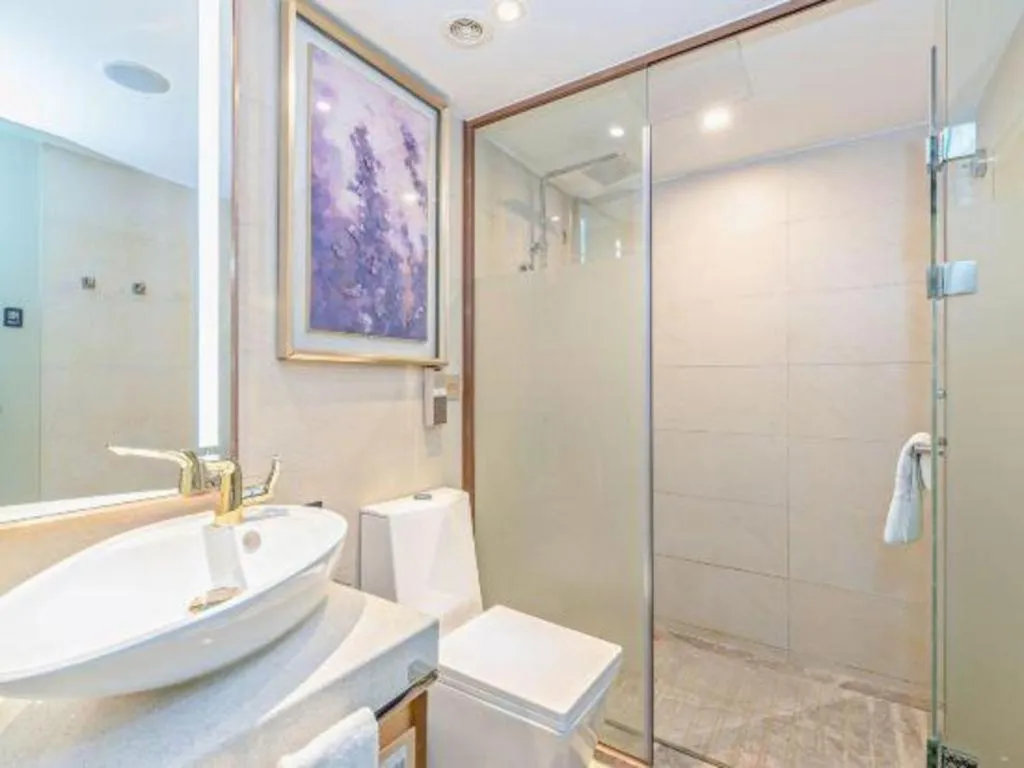 Lavande Hotels Guangzhou Baiyun Avenue North Metro Station