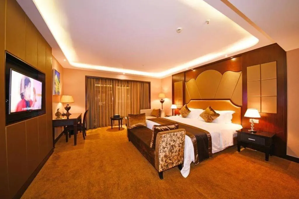 Bed in The Bmc Hotel