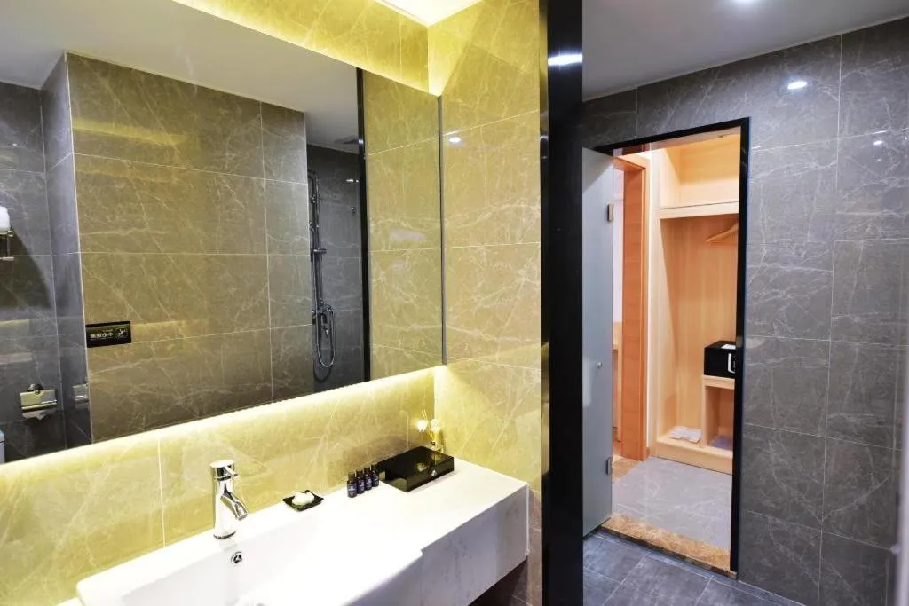 Mercure Styles Hotel Meizhou