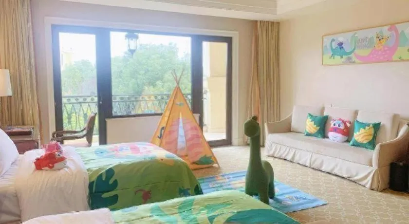 Bed in Wyndham Grand Plaza Royale Resort Nanjing