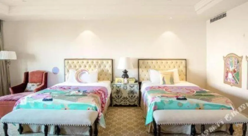 Bed in Wyndham Grand Plaza Royale Resort Nanjing