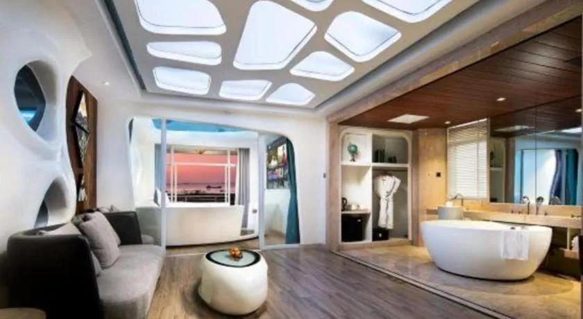 HuangMa holiday yacht view sea resort hotel