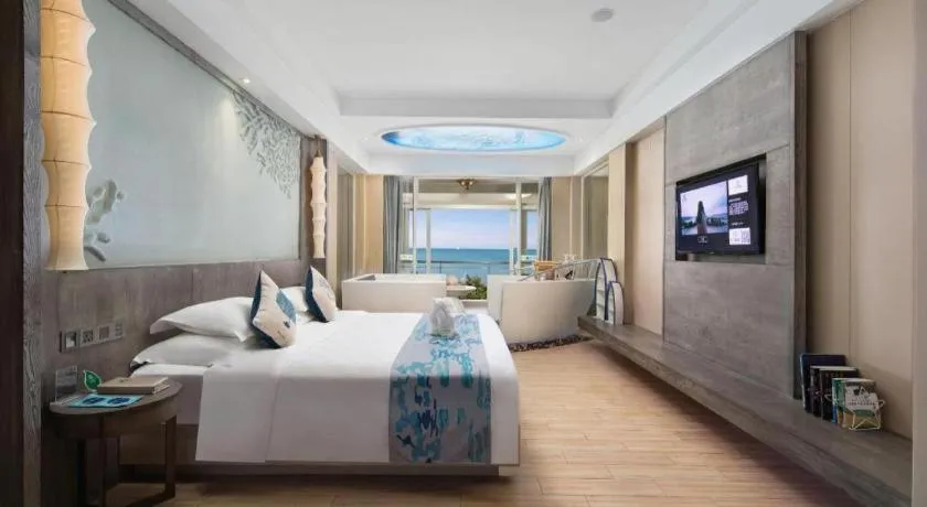 Bed in HuangMa holiday yacht view sea resort hotel