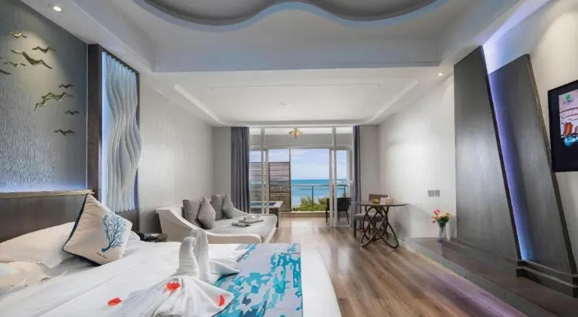 HuangMa holiday yacht view sea resort hotel