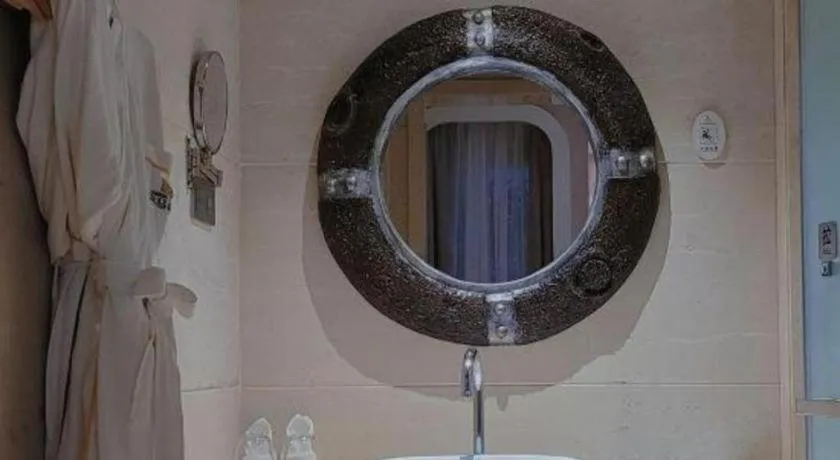 HuangMa holiday yacht view sea resort hotel