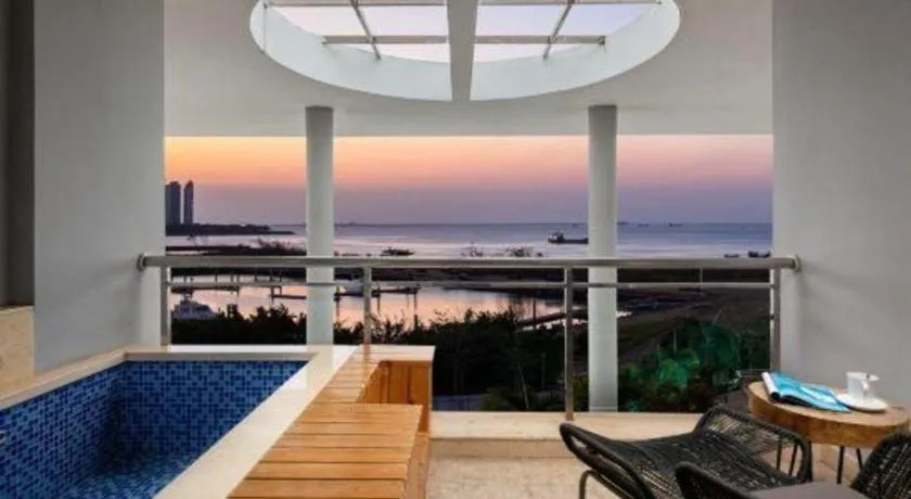 HuangMa holiday yacht view sea resort hotel