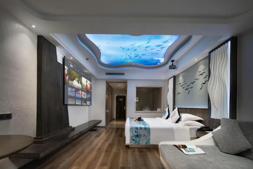 Bed in HuangMa holiday yacht view sea resort hotel