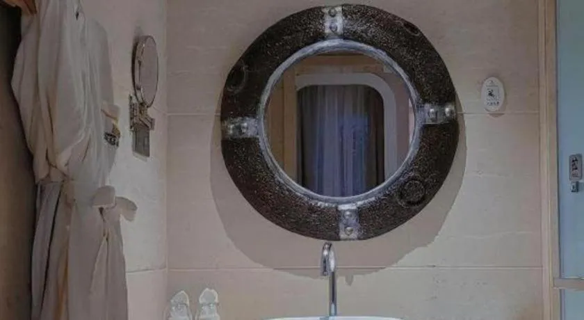 HuangMa holiday yacht view sea resort hotel