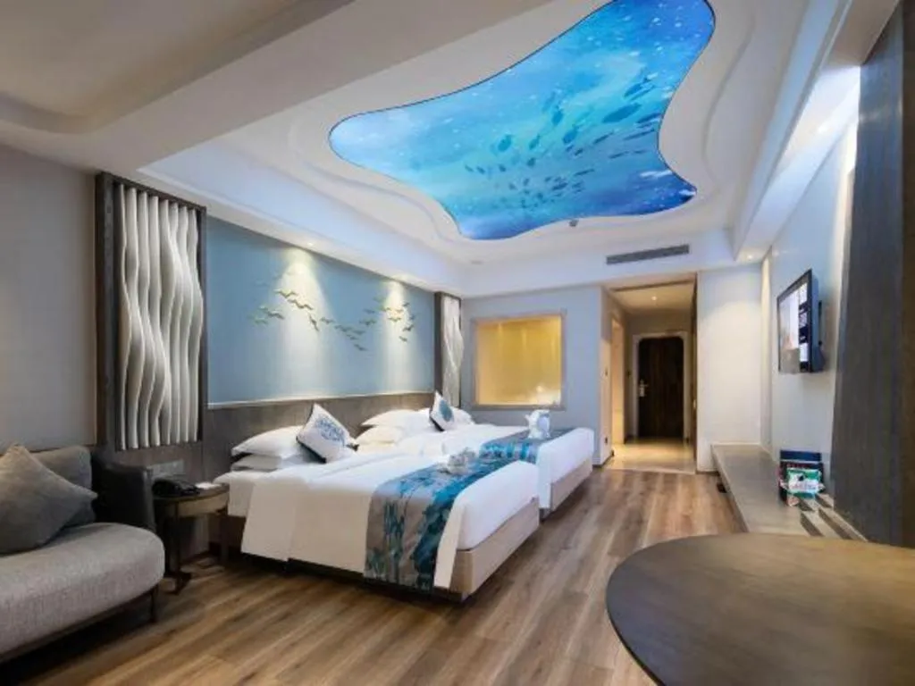 Bed in HuangMa holiday yacht view sea resort hotel