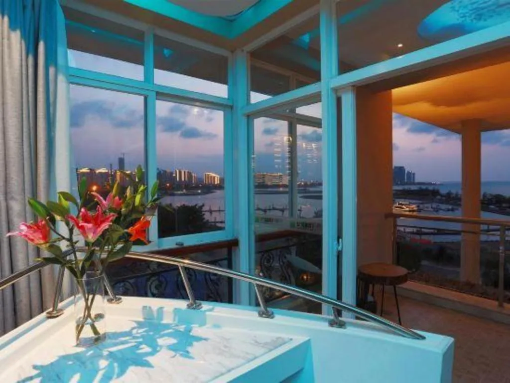 HuangMa holiday yacht view sea resort hotel