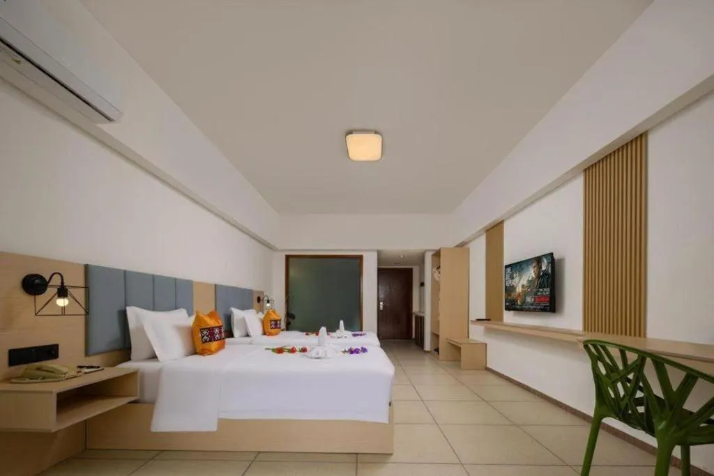 Bed in Yuhai International Resort Hotel