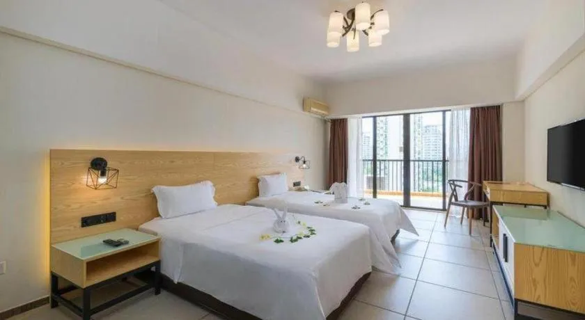 Bed in Yuhai International Resort Hotel