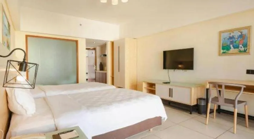 Bed in Yuhai International Resort Hotel