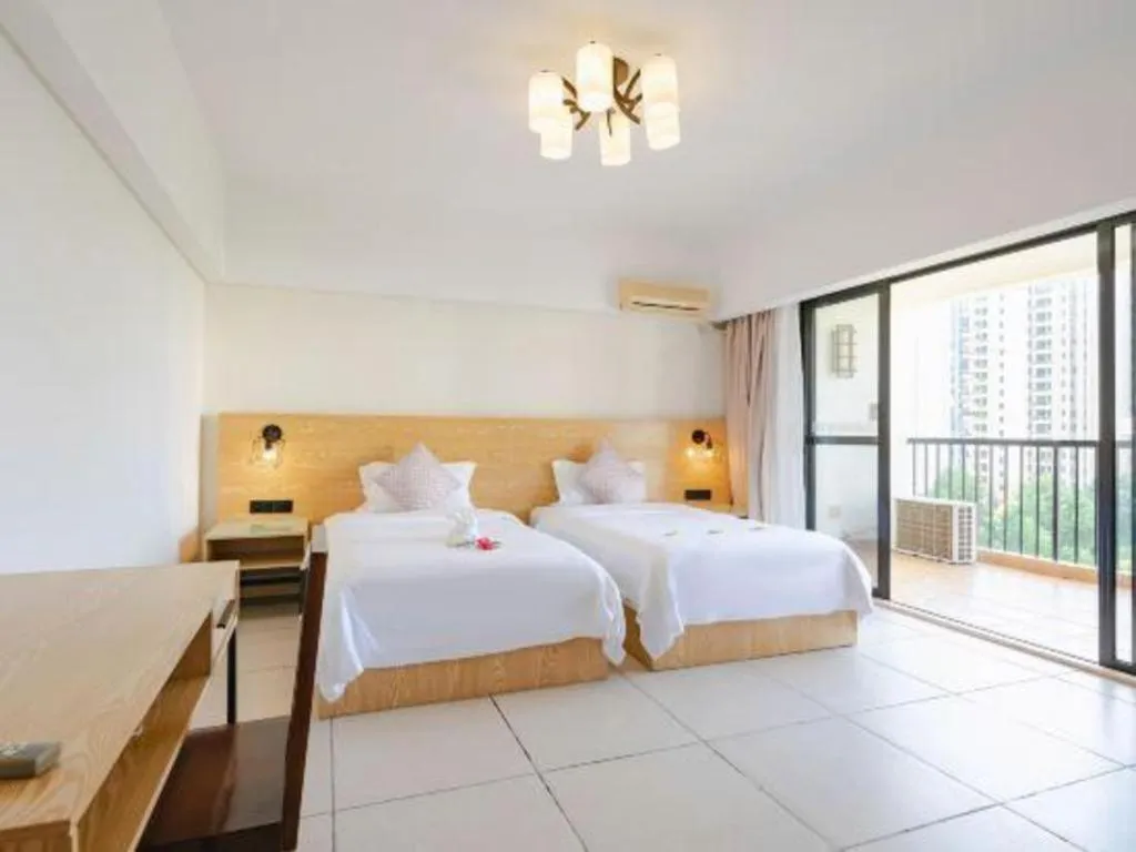 Bed in Yuhai International Resort Hotel