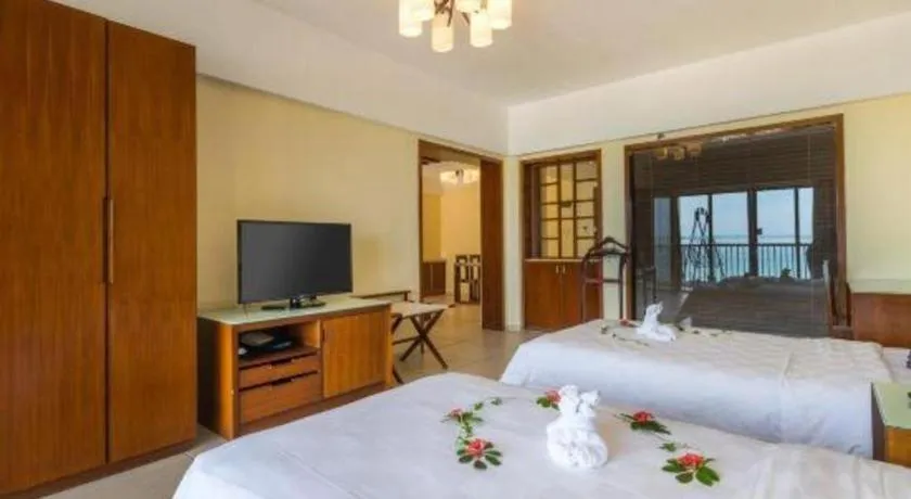 Bed in Yuhai International Resort Hotel