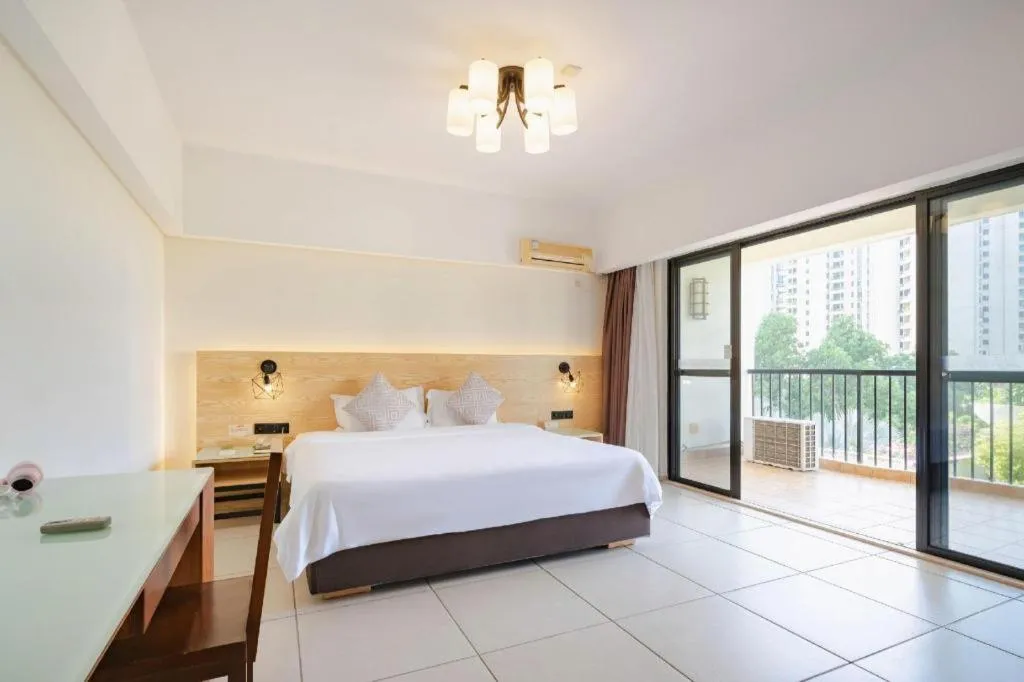 Bed in Yuhai International Resort Hotel