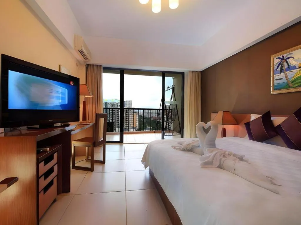 Bed in Yuhai International Resort Hotel