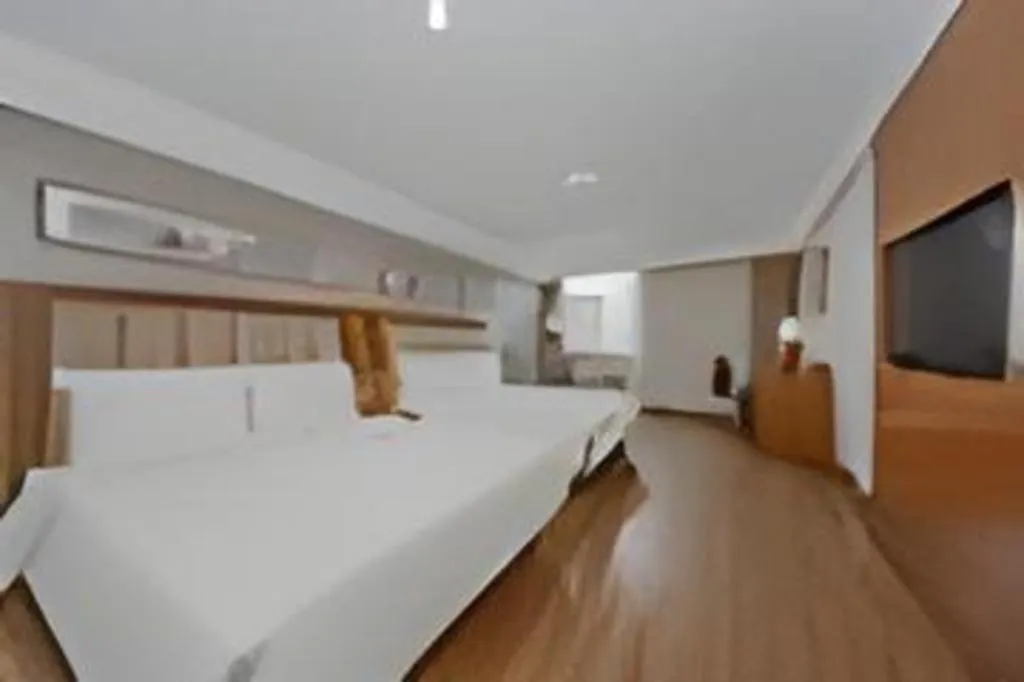 Bed in Yitel Hotel Shanghai Hongqiao Linkong Industrial Park Songhong Road Metro Station