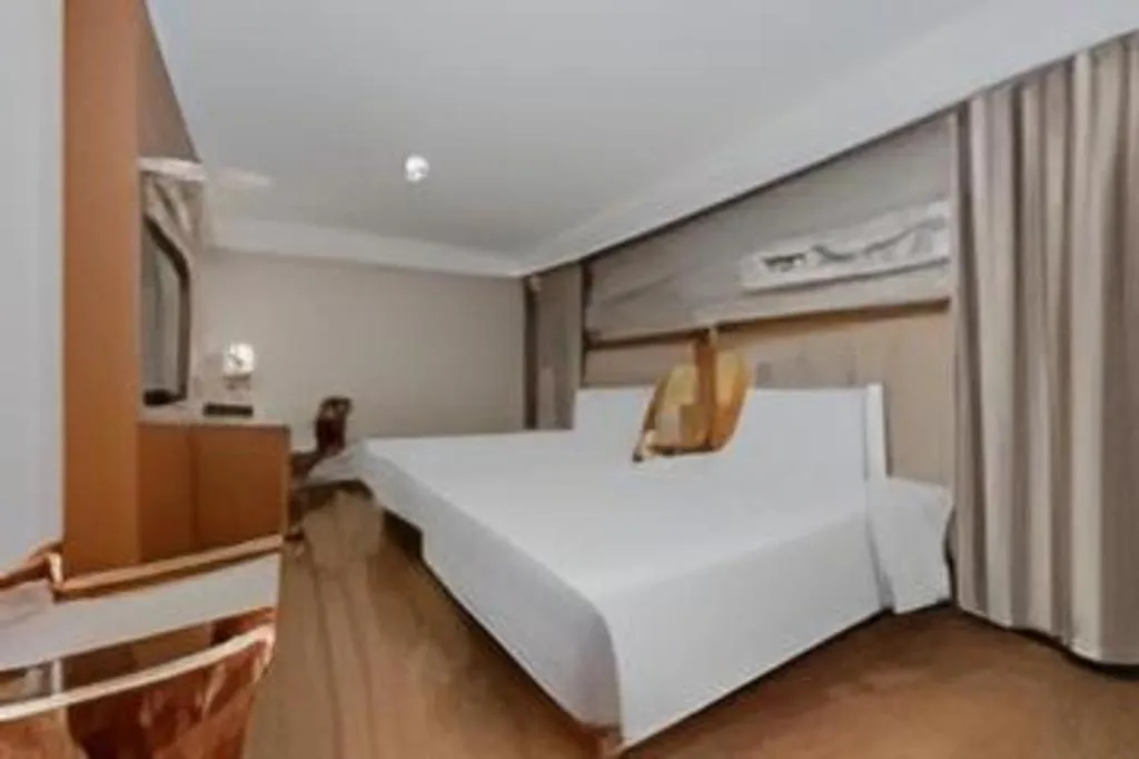 Bed in Yitel Hotel Shanghai Hongqiao Linkong Industrial Park Songhong Road Metro Station
