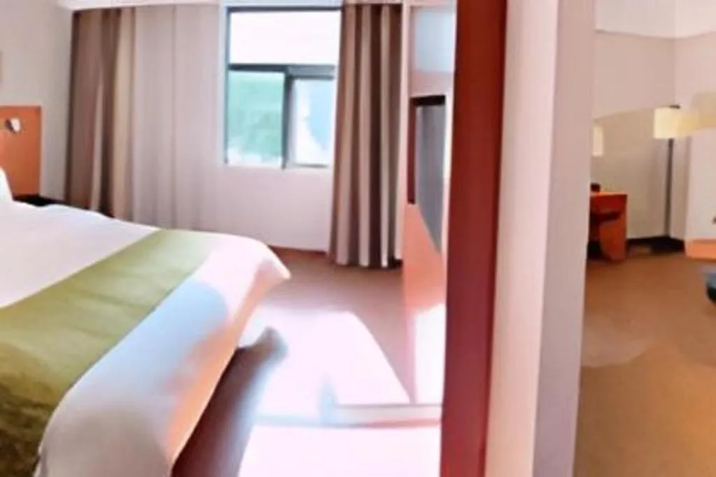 Bed in Yitel Hotel Shanghai Hongqiao Linkong Industrial Park Songhong Road Metro Station