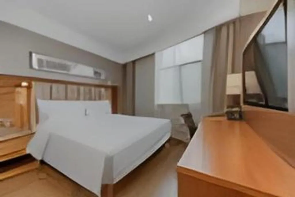 Bed in Yitel Hotel Shanghai Hongqiao Linkong Industrial Park Songhong Road Metro Station