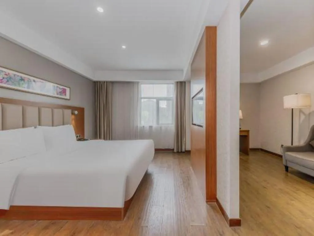 Bed in Yitel Hotel Shanghai Hongqiao Linkong Industrial Park Songhong Road Metro Station