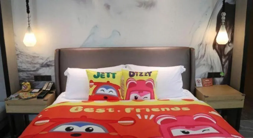 Bed in ZHONG DING HOTEL