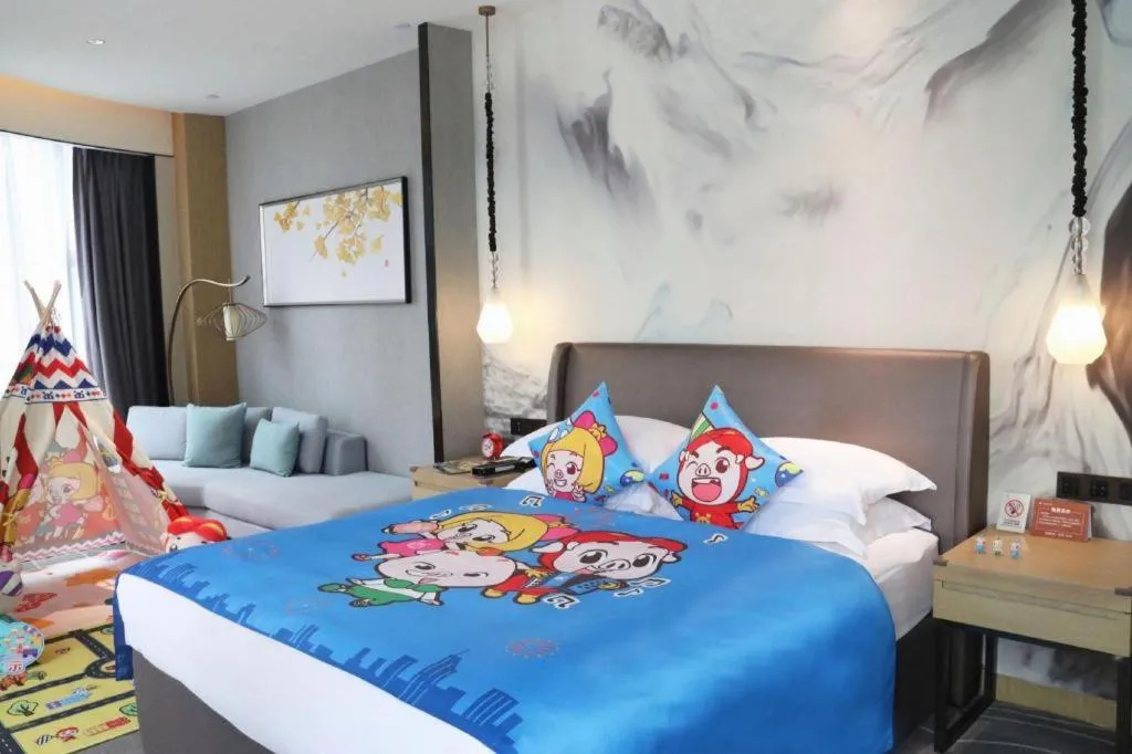 Bed in ZHONG DING HOTEL