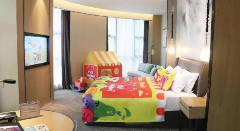 Bed in ZHONG DING HOTEL