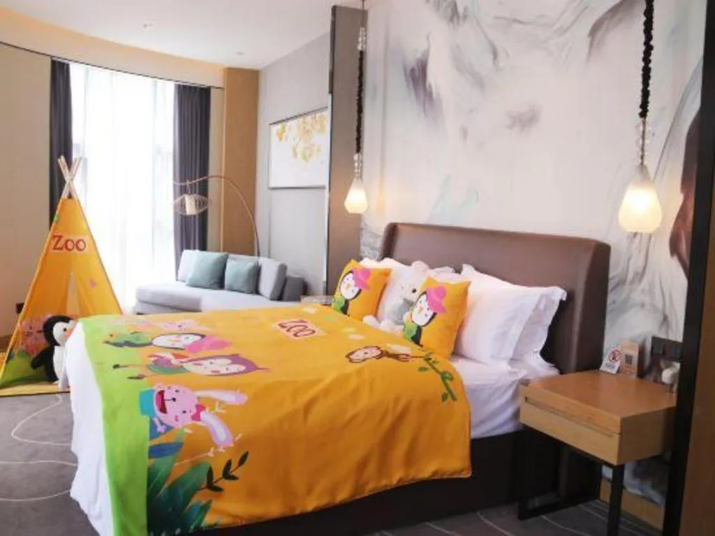 Bed in ZHONG DING HOTEL