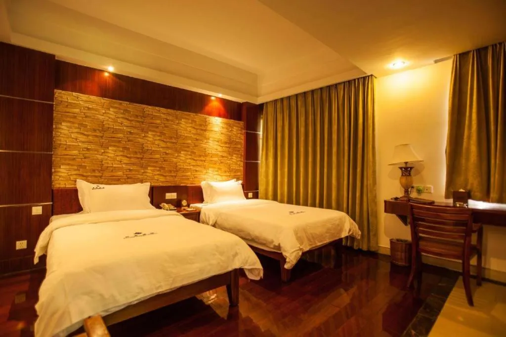 Bed in Shaoguan Palace International Resorts