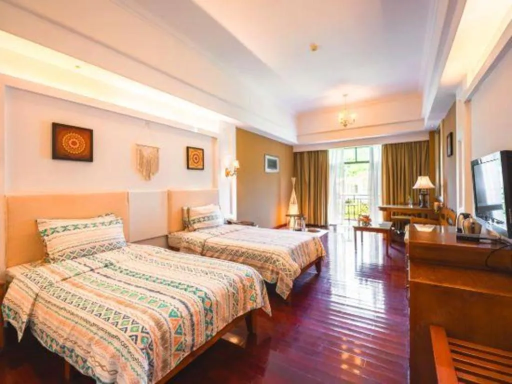 Bed in Shaoguan Palace International Resorts
