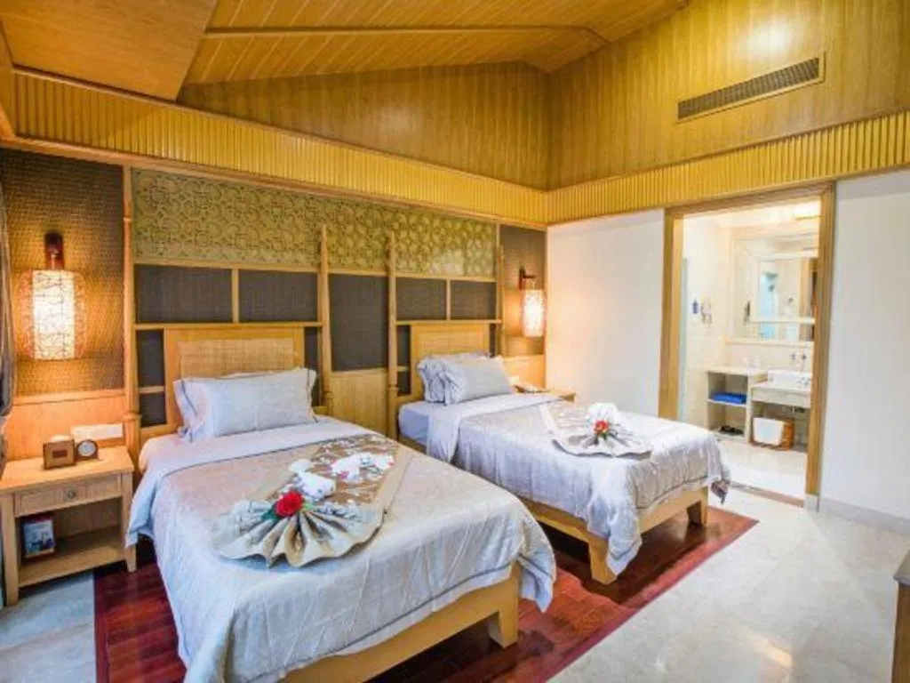 Bed in Shaoguan Palace International Resorts
