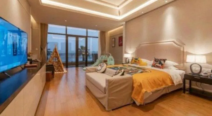 Bed in Donghai Xianhucheng Huanglong Hotel