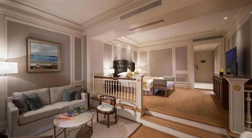 Bed in Donghai Xianhucheng Huanglong Hotel