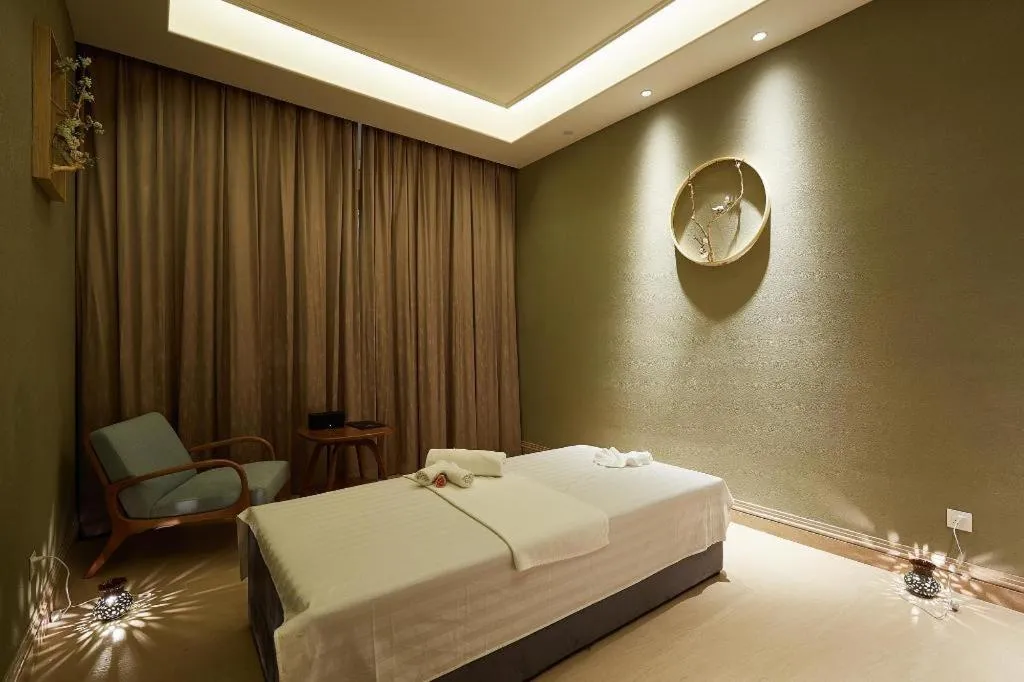 Bed in Donghai Xianhucheng Huanglong Hotel