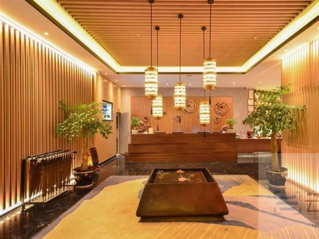 Metropolo Hotel YunNan Shangri-la Karma Dan Songzanlin Temple