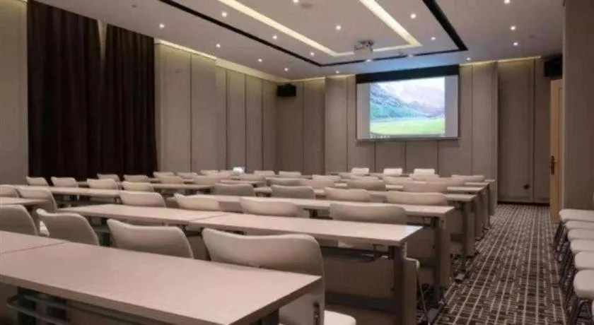 Metropolo Hotel YunNan Shangri-la Karma Dan Songzanlin Temple